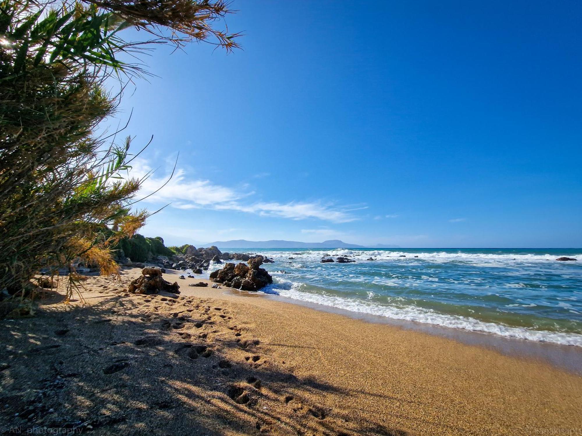Kanakis Blue Beach Apartments Petres  Екстер'єр фото
