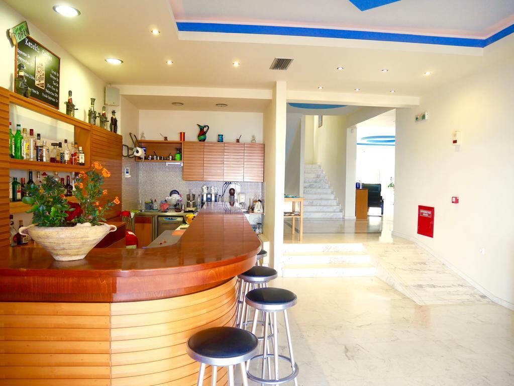 Kanakis Blue Beach Apartments Petres  Екстер'єр фото