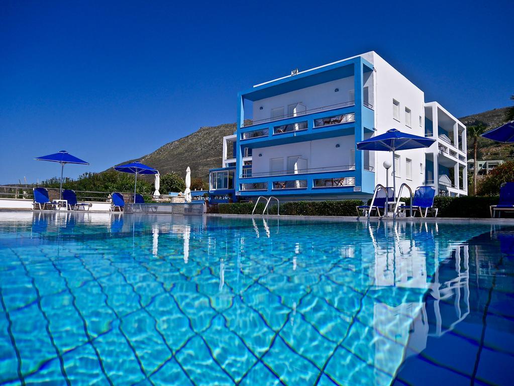 Kanakis Blue Beach Apartments Petres  Екстер'єр фото