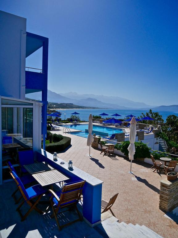 Kanakis Blue Beach Apartments Petres  Екстер'єр фото