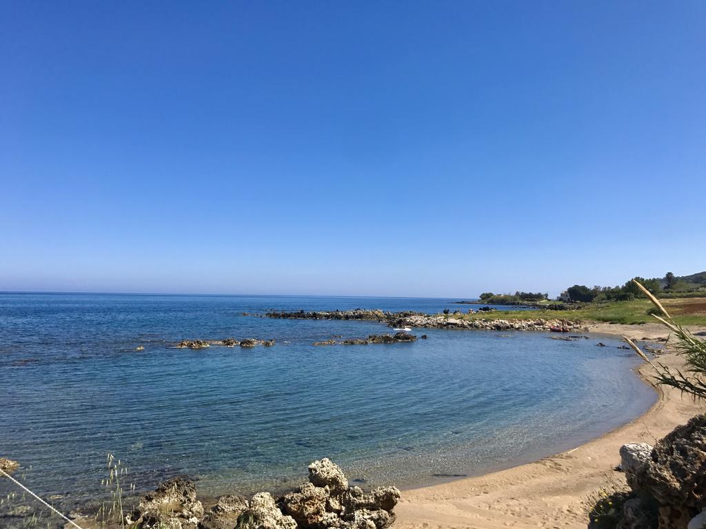 Kanakis Blue Beach Apartments Petres  Екстер'єр фото